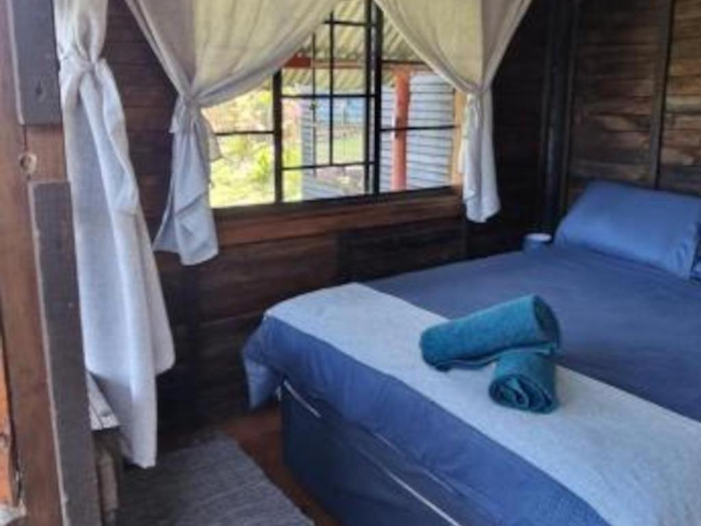 Tsitsikamma Wolf Sanctuary Eco Cabins & Teepees Stormsrivier Oda fotoğraf